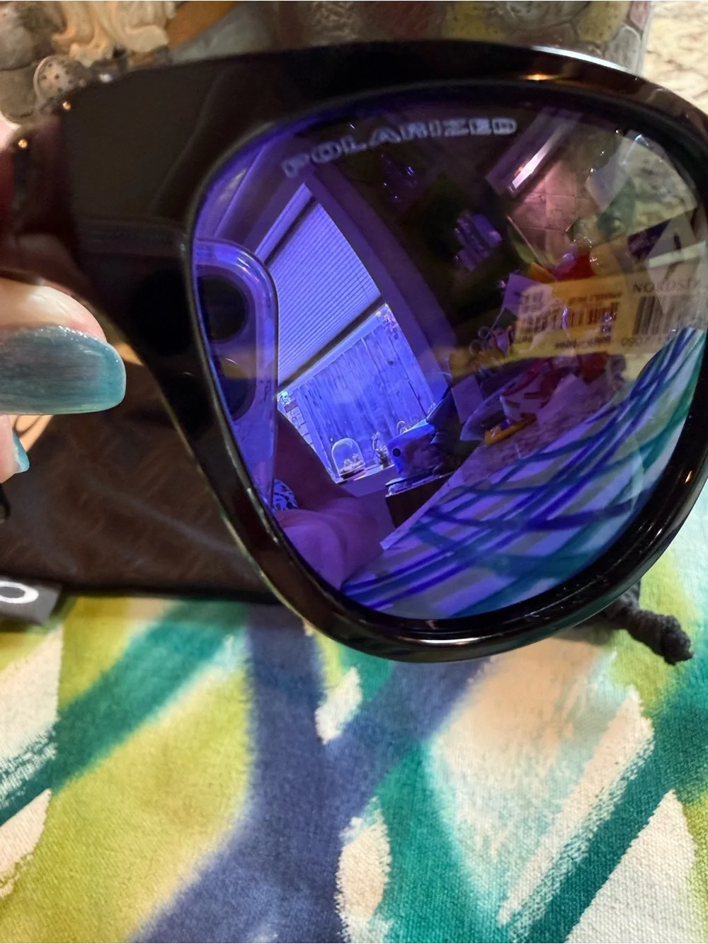 NEW Oakley OO9357 Hold Out Polarized 55mm Sunglasses In Polished Black/Violet
